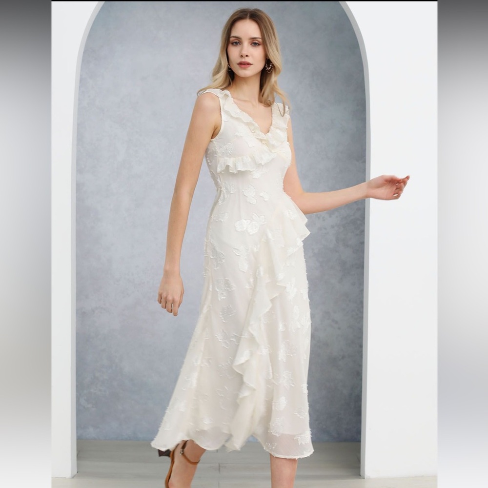 BURNOUT ROSE RUFFLE EDGE V-NECK MIDI DRESS IN CREAM